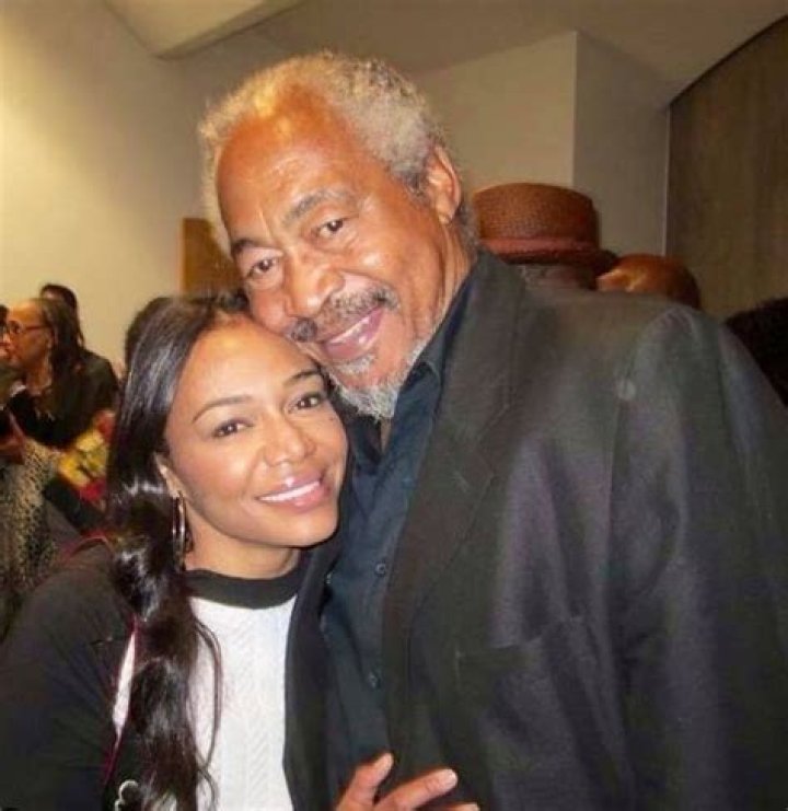 Dave Meggett Biography, Age, Height, Wife, Net Worth, Family