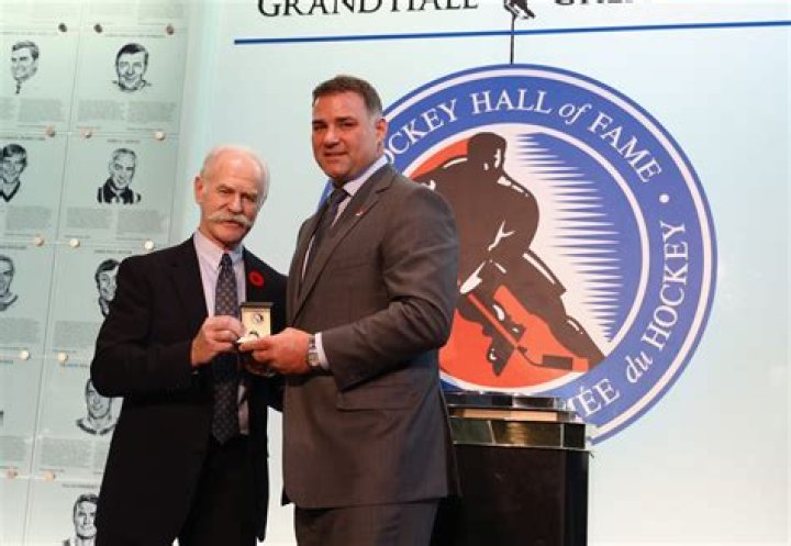 Eric Lindros Biography, Age, Height, Wife, Net Worth, Family