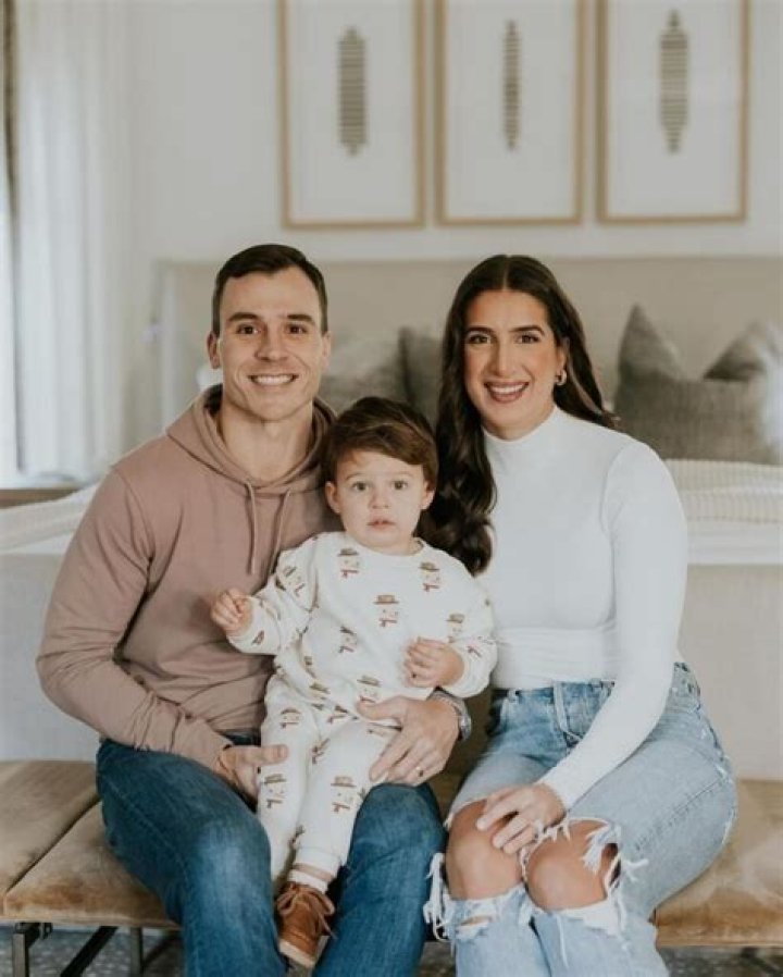 Jacqueline Carlin Biography, Age, Height, Husband, Net Worth, Family