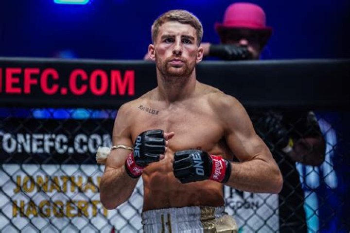 Johnathan Haggerty Biography, Age, Height, Wife, Net Worth, Family