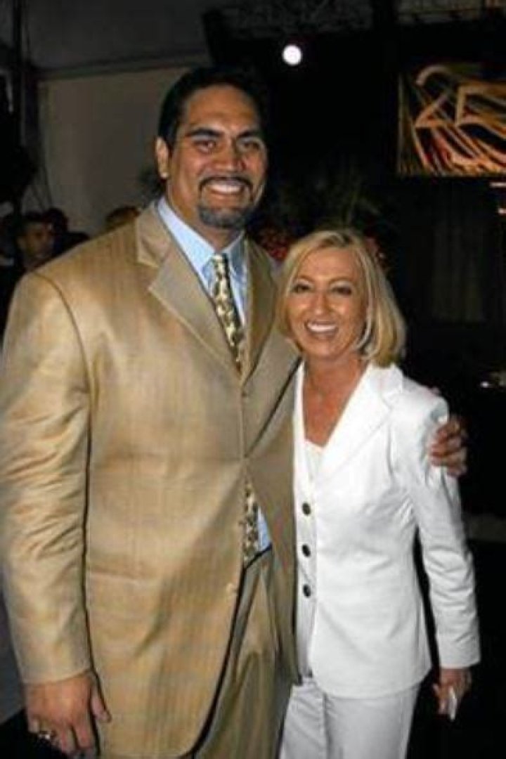 Kevin Mawae Biography, Age, Height, Wife, Net Worth, Family